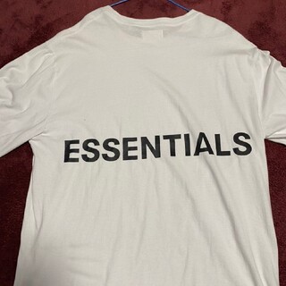 エッセンシャル(Essential)のESSENTIALSロングTシャツ　背中ロゴで(Tシャツ/カットソー(七分/長袖))