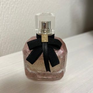 イヴサンローランボーテ(Yves Saint Laurent Beaute)のイヴ・サンローラン　香水　モンパリ　限定品(香水(女性用))