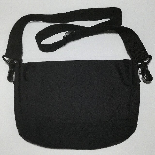 WALKMAN(ウォークマン)のフィールドコア　コーデュラナイロン製　ショルダーバッグ（使用浅美品） メンズのバッグ(ショルダーバッグ)の商品写真