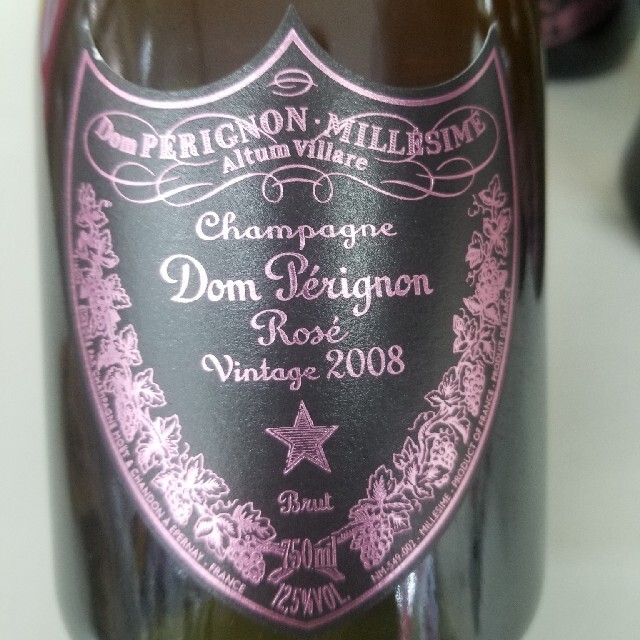 Dom Pérignon(ドンペリニヨン)の新品未開封品‼️ 6本セット ドンペリニヨン ロゼ ヴィンテージ 2008 食品/飲料/酒の酒(シャンパン/スパークリングワイン)の商品写真