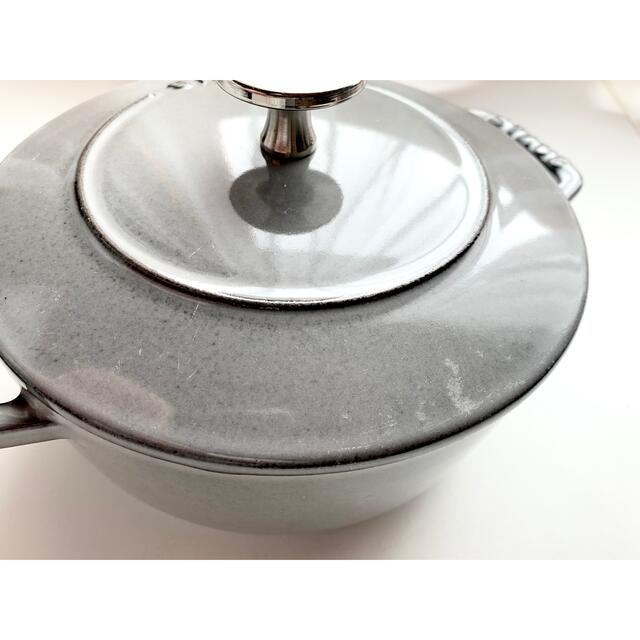 STAUB(ストウブ)のSTAUB Wanabe ワナベ S 16cm グレー 両手鍋 ストウブ 鉄鍋 インテリア/住まい/日用品のキッチン/食器(鍋/フライパン)の商品写真