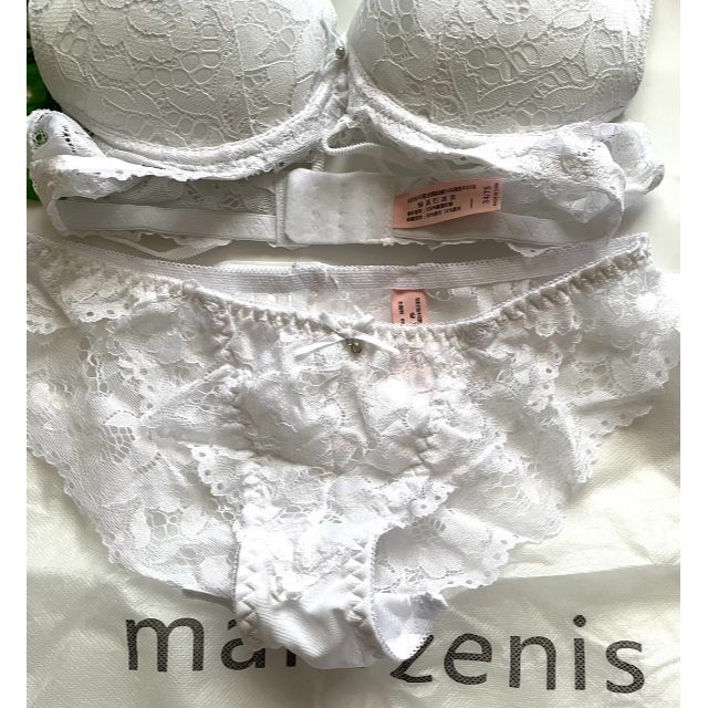 mark zenis プチ 盛りブラ ショーツ セット 谷間へ導く1カップUP レディースの下着/アンダーウェア(ブラ&ショーツセット)の商品写真