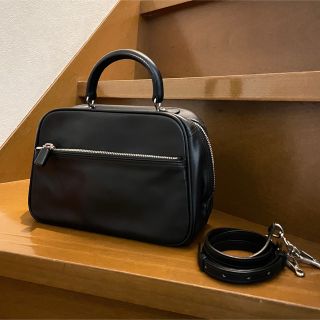 ヴァレクストラ(Valextra)のNA様【美品】ヴァレクストラ　セリエ　エッセ　ミディアム　バッグ(ハンドバッグ)