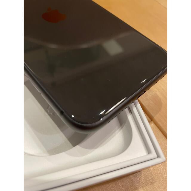 iPhone 11 ブラック 64 GB SIMフリー　MHDA3J/A