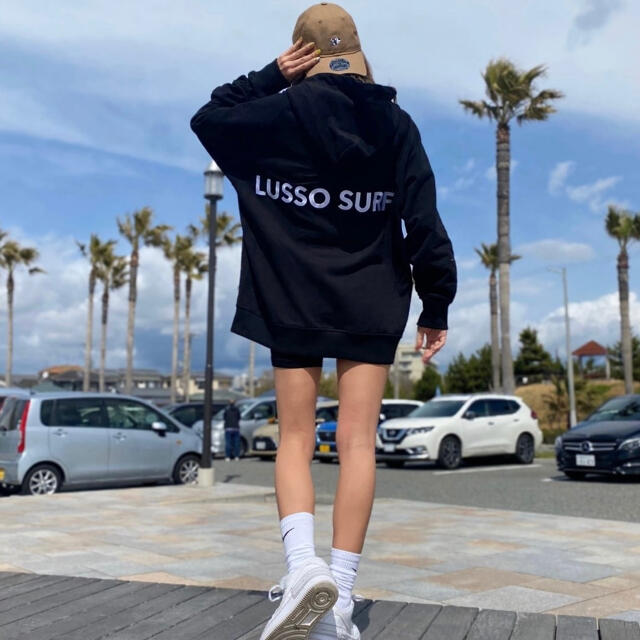 FEAR OF GOD(フィアオブゴッド)の大人コーデ☆LUSSO SURF ビッグロゴパーカー　Mサイズ　ロンハーマン  メンズのトップス(パーカー)の商品写真