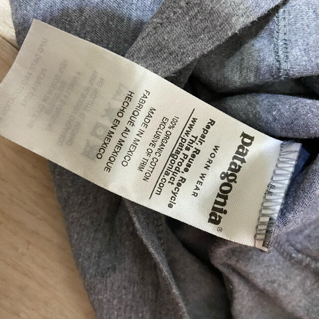 patagonia(パタゴニア)のパタゴニア　ロンT 長袖　2T  patagonia ベビー　キッズ　子供　 キッズ/ベビー/マタニティのキッズ服男の子用(90cm~)(Tシャツ/カットソー)の商品写真