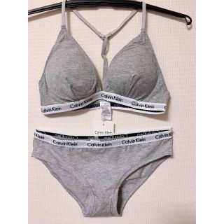 カルバンクライン(Calvin Klein)のカルバンクライン　レディース 上下セット　下着　Sサイズ　グレー(ブラ&ショーツセット)