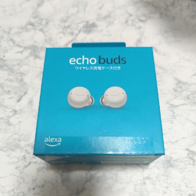 Amazon echo buds 白 ワイヤレスイヤホン スマホ/家電/カメラのオーディオ機器(ヘッドフォン/イヤフォン)の商品写真