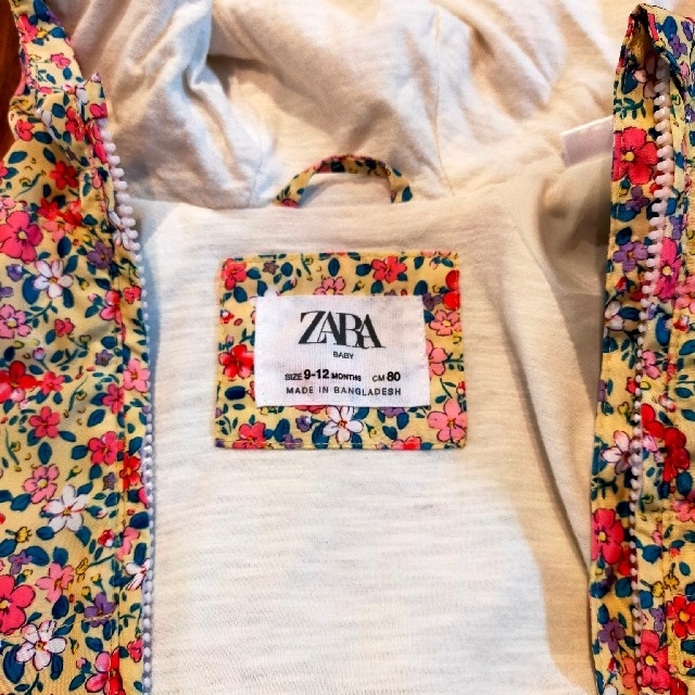 ZARA(ザラ)のayumin様専用　ZARA 　ナイロンパーカー キッズ/ベビー/マタニティのベビー服(~85cm)(ジャケット/コート)の商品写真