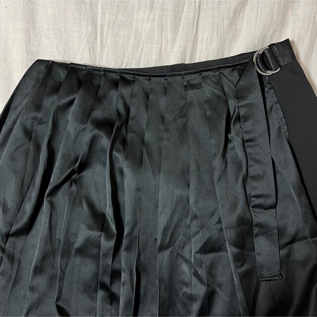 しまむら(シマムラ)の変形 プリーツ ブラック ベルト スカート レディースのスカート(ミニスカート)の商品写真