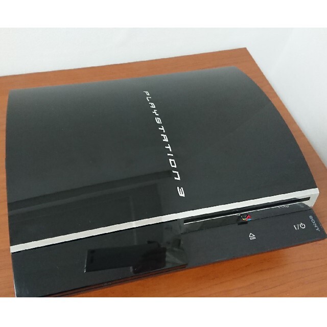 PlayStation3(プレイステーション3)のPS3初期型60GB(CECHA00) エンタメ/ホビーのゲームソフト/ゲーム機本体(家庭用ゲーム機本体)の商品写真