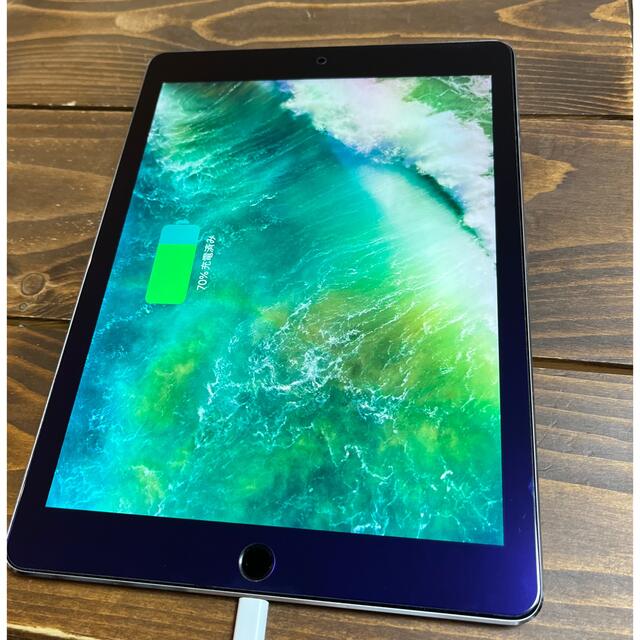iPad(アイパッド)のiPad mini  9.7 128GB キーボードのおまけ付き スマホ/家電/カメラのPC/タブレット(タブレット)の商品写真