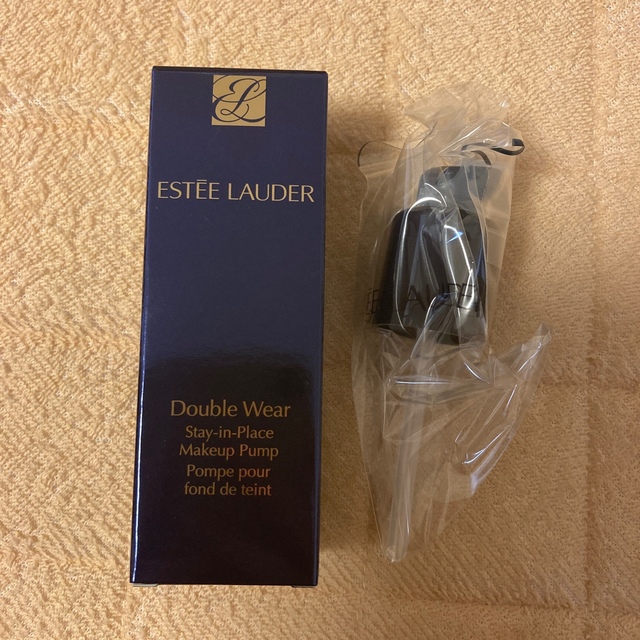 Estee Lauder(エスティローダー)の【新品未使用】ESTEE LAUDER ダブル ウェア メークアップ ポンプ コスメ/美容のメイク道具/ケアグッズ(ボトル・ケース・携帯小物)の商品写真