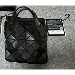 イッセイミヤケ(ISSEY MIYAKE)のBAOBAO 新品　ルーセント ボクシー　ブラック(トートバッグ)