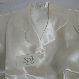 新品  シルク SILK 絹 レディースパジャマ(半袖 ・XL)(パジャマ)