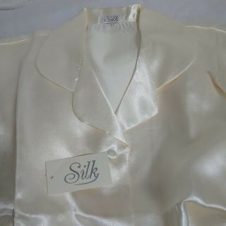 新品  シルク SILK 絹 レディースパジャマ(半袖 ・XL)(パジャマ)