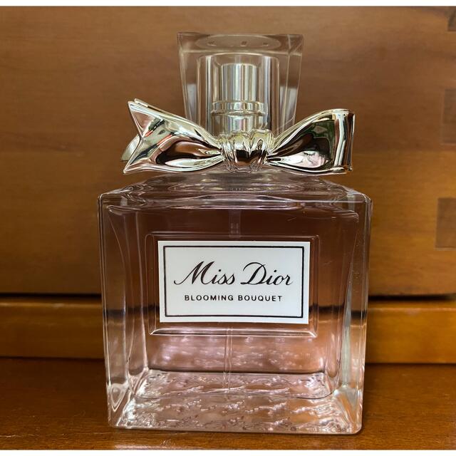 Dior ブルーミングブーケ 50ml 香水
