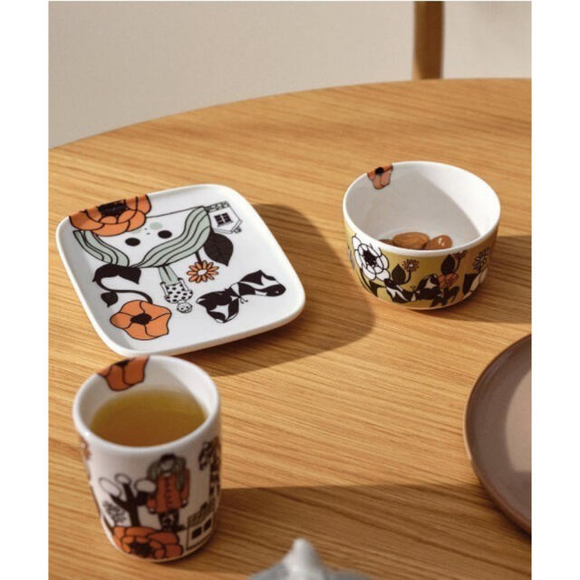 marimekko(マリメッコ)の新品　未使用　marimekko マリメッコ　Marikyla PLATE お皿 インテリア/住まい/日用品のキッチン/食器(食器)の商品写真