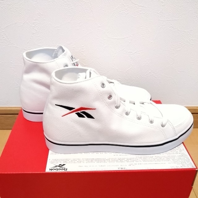 限定1足！☆即購入OK☆ 新品 Reebok 23cm レディース スニーカー