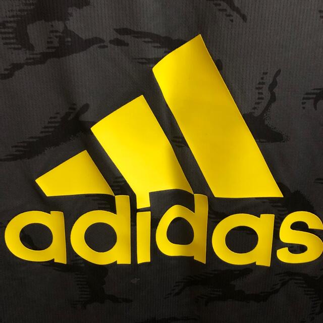 adidas(アディダス)のadidas  アディダス  Tシャツ　半袖　150 速乾　紺　ネイビー　春　夏 キッズ/ベビー/マタニティのキッズ服男の子用(90cm~)(Tシャツ/カットソー)の商品写真