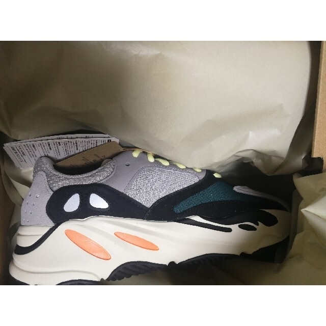 adidas(アディダス)のyeezy boost 700 wave runner takuya∞ 着用 メンズの靴/シューズ(スニーカー)の商品写真