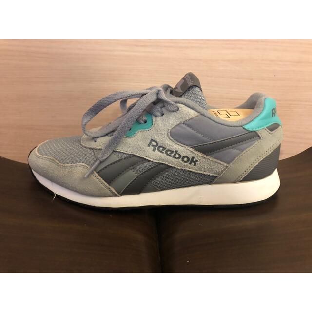 Reebok(リーボック)のセール❗️REEBOK リーボック製　グレー　スウェード　スエード　スニーカー メンズの靴/シューズ(スニーカー)の商品写真