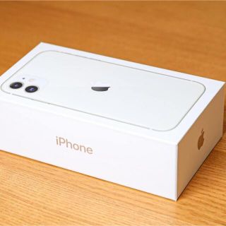 アップル(Apple)のiPhone11ホワイト箱　☆さかな様専用☆(その他)