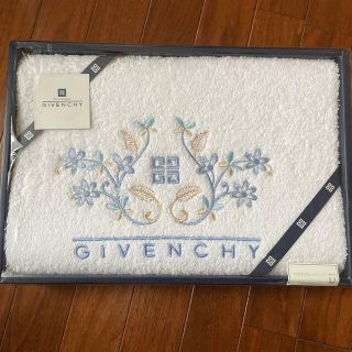 ジバンシィ(GIVENCHY)のジバンシー　バスタオル(タオル/バス用品)