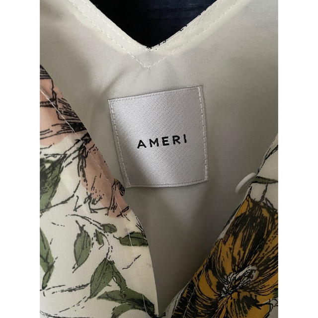 Ameri VINTAGE(アメリヴィンテージ)の✨美品✨ameriフラワーワンピース レディースのワンピース(ロングワンピース/マキシワンピース)の商品写真