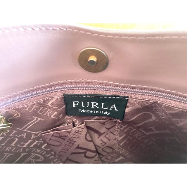 Furla(フルラ)の値下げ　FURLA ショルダーバック　スモーキーピンク　美品 レディースのバッグ(ショルダーバッグ)の商品写真