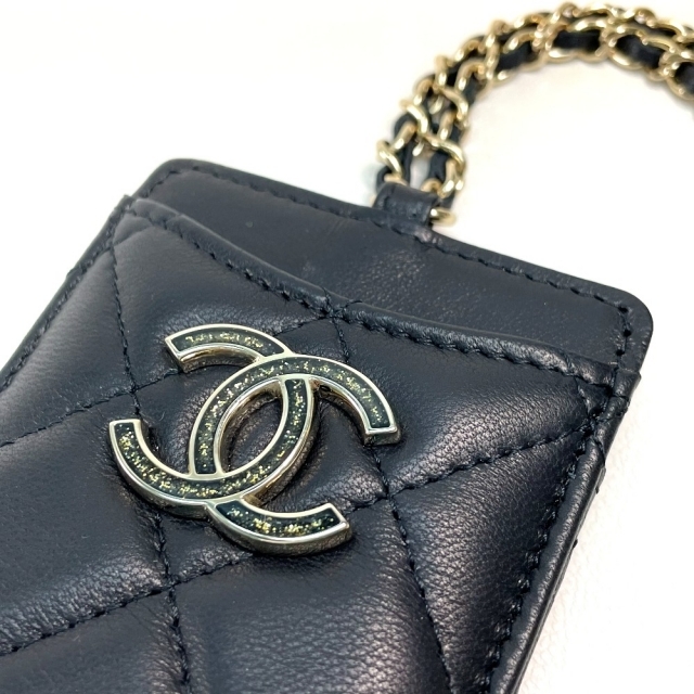シャネル CHANEL マトラッセ CC ココマーク チェーンストラップ パスケース 定期入れ カードケース ラムスキン ブラック 美品
