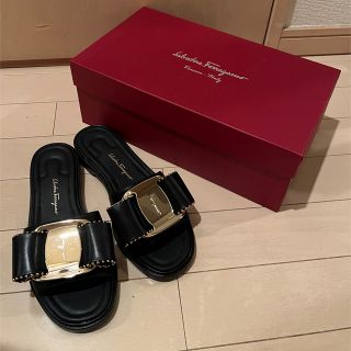 サルヴァトーレフェラガモ(Salvatore Ferragamo)のフェラガモ　サンダル(サンダル)