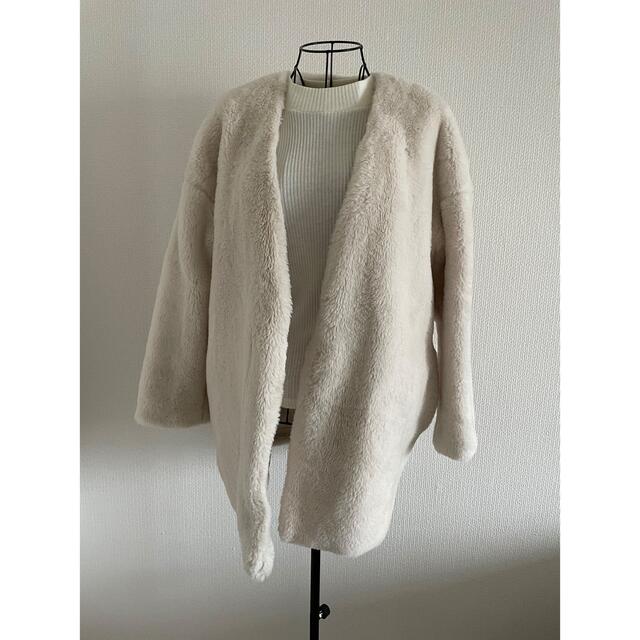 ANAP(アナップ)の綺麗なホワイトフェイクファーコート レディースのジャケット/アウター(毛皮/ファーコート)の商品写真