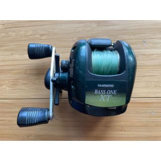 シマノ(SHIMANO)のShimano シマノ ベイトリール【BASS ONE XT バスワン(リール)