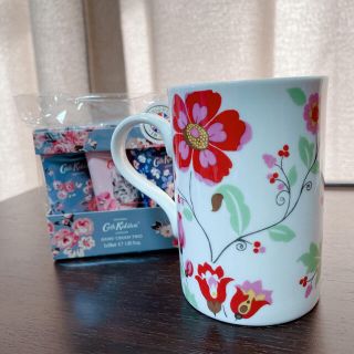 キャスキッドソン(Cath Kidston)のキャスキッドソン　可愛いマグカップ&ハンドクリームセット♪新品未使用(グラス/カップ)