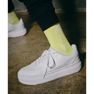 ナイキ(NIKE)のナイキ ウィメンズ コートビジョン ALTA LTR / ボリュームソール(スニーカー)