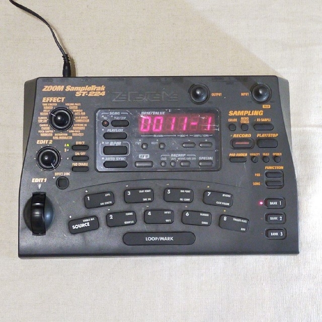 Zoom SampleTrak ST-224 サンプラー