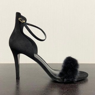 チャールズアンドキース(Charles and Keith)のCharles&Keith エコファー付きスエードサンダル 40(サンダル)