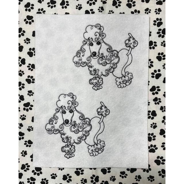 ロラライハリス刺繍❤️トイプードル２匹 ハンドメイドの素材/材料(各種パーツ)の商品写真