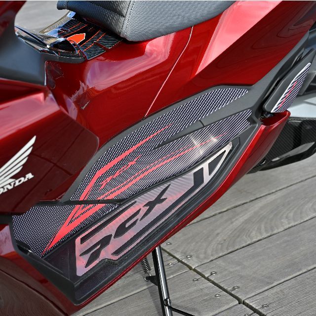 新型PCX【JK05/KF47】 サイドフィルムステッカー(赤/金 新型PCX【JK05/KF47】 サイドフィルムステッカー(赤/金