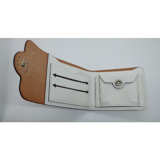 【ホワイト】白三つ折りウォレット　サドルレザー メンズのファッション小物(折り財布)の商品写真