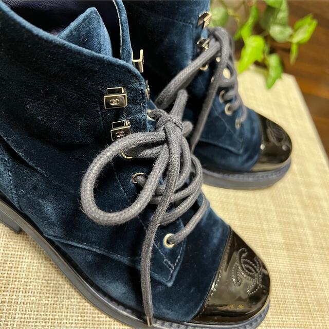 【未使用品】CHANEL シャネル ブーツ 紺色 スエード 紐靴