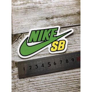 ナイキ スケボーの通販 97点 | NIKEのスポーツ/アウトドアを買うならラクマ