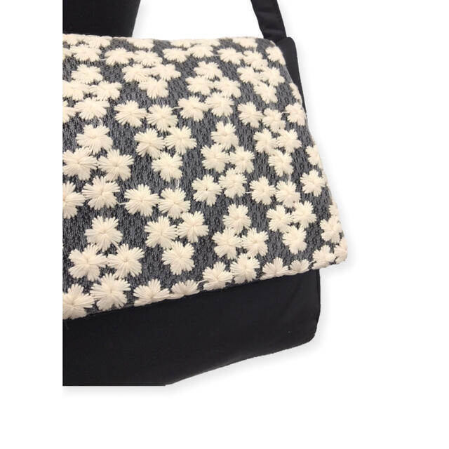 新品タグ付き】グログラン×キルティング×刺繍レース バゲット