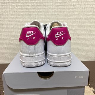 NIKE - 【新品】NIKE ( ナイキ ) AIR FORCE 1 07 ピンク 23.5の通販 by
