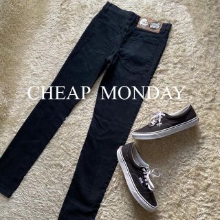 チープマンデー(CHEAP MONDAY)のCheap Monday チープマンデー　W 31 スキニーパンツ　黒　ブラック(デニム/ジーンズ)