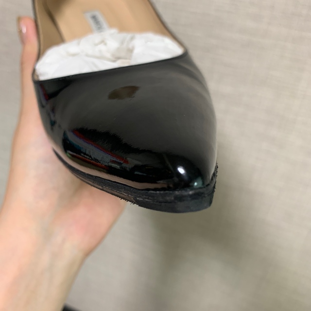 MANOLO BLAHNIK(マノロブラニク)のMANOLO BLAHNIK パンプス　パテント　ブラック　7cmヒール　　36 レディースの靴/シューズ(ハイヒール/パンプス)の商品写真