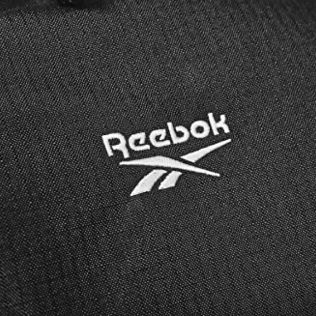 Reebok(リーボック)のお値引き新品‼️Reebok リュックサック ブラック レディースのバッグ(リュック/バックパック)の商品写真