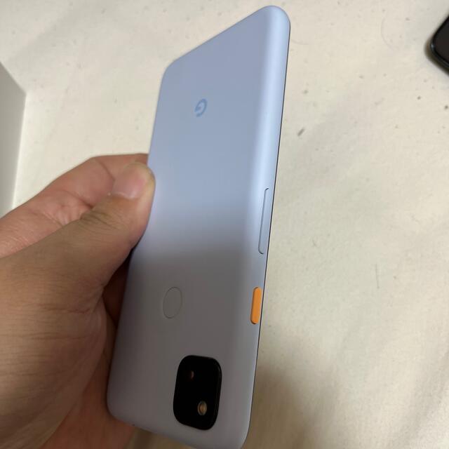 Google Pixel(グーグルピクセル)のPixel4a ブルー　SIMフリー スマホ/家電/カメラのスマートフォン/携帯電話(スマートフォン本体)の商品写真