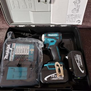 マキタ(Makita)の☆2021年NEWモデル☆　マキタ　インパクトドライバー　TD172DGXブルー(工具/メンテナンス)